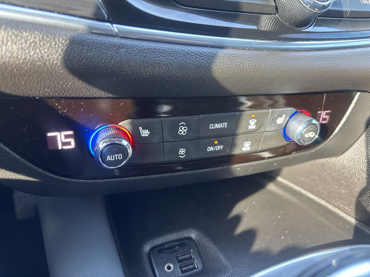 Buick Enclave AWD 4dr Essence 2020