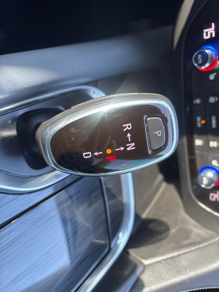 Buick Enclave AWD 4dr Essence 2020