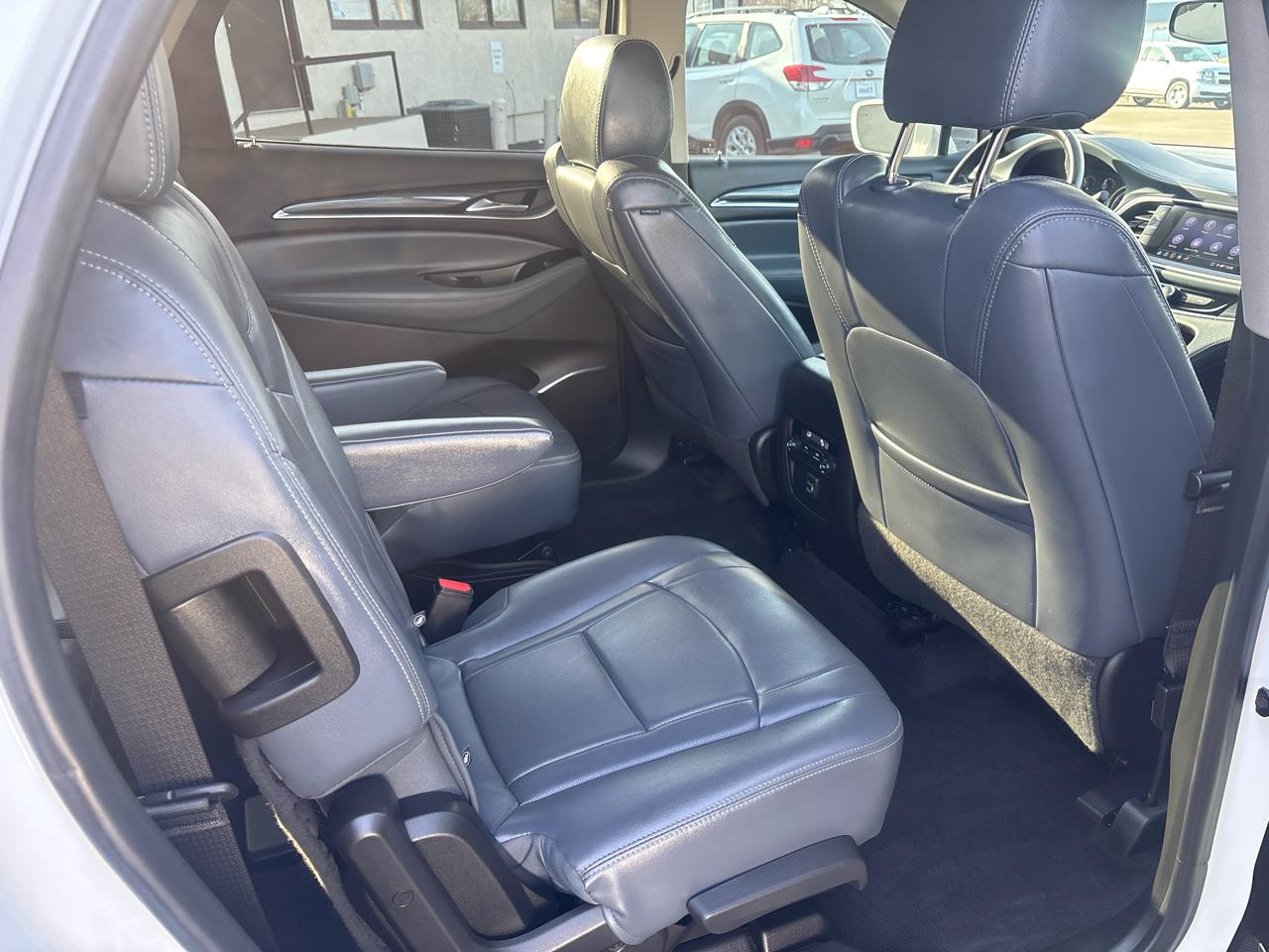 Buick Enclave AWD 4dr Essence 2020