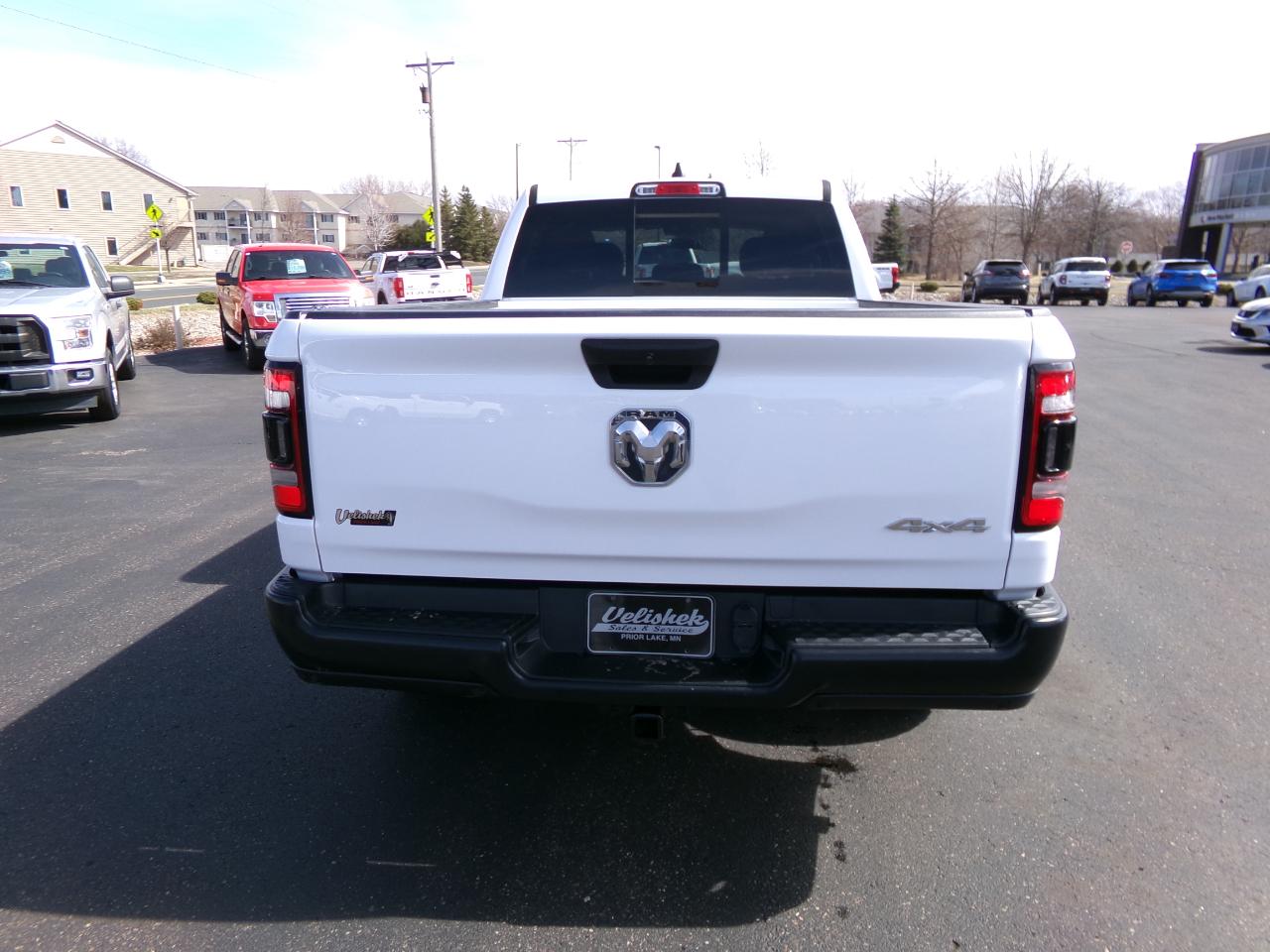 RAM 1500 Tradesman 4x4 Crew Cab 6'4" Box 2023