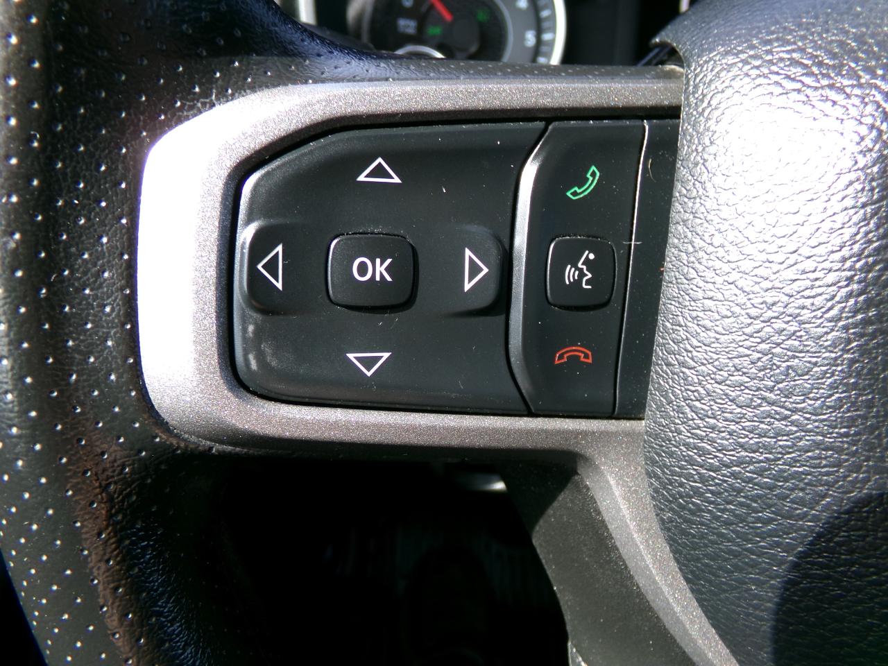 RAM 1500 Tradesman 4x4 Crew Cab 6'4" Box 2023