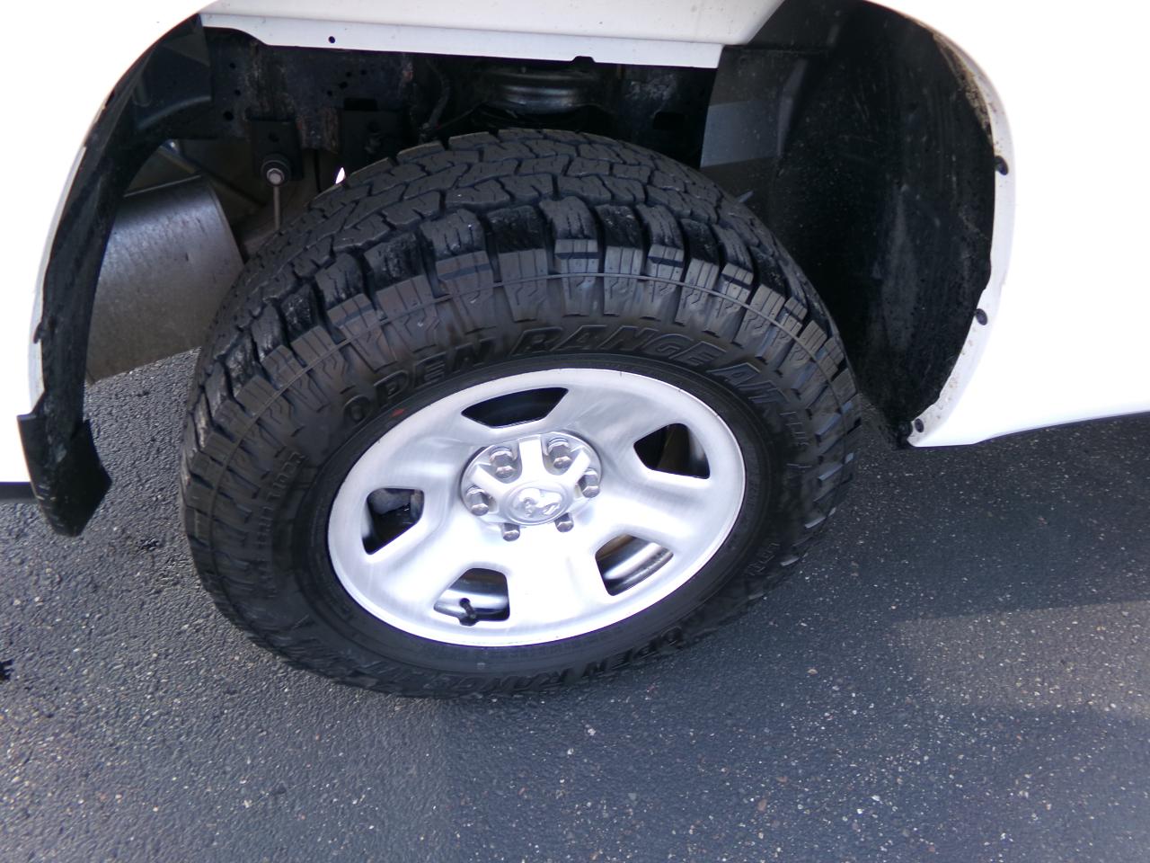 RAM 1500 Tradesman 4x4 Crew Cab 6'4" Box 2023