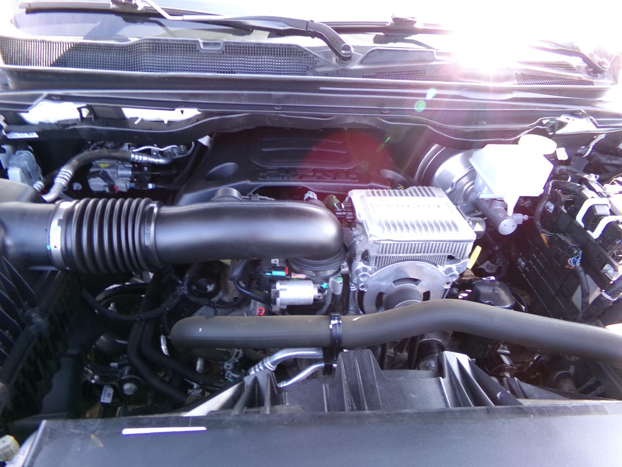 RAM 1500 Tradesman 4x4 Crew Cab 6'4" Box 2023