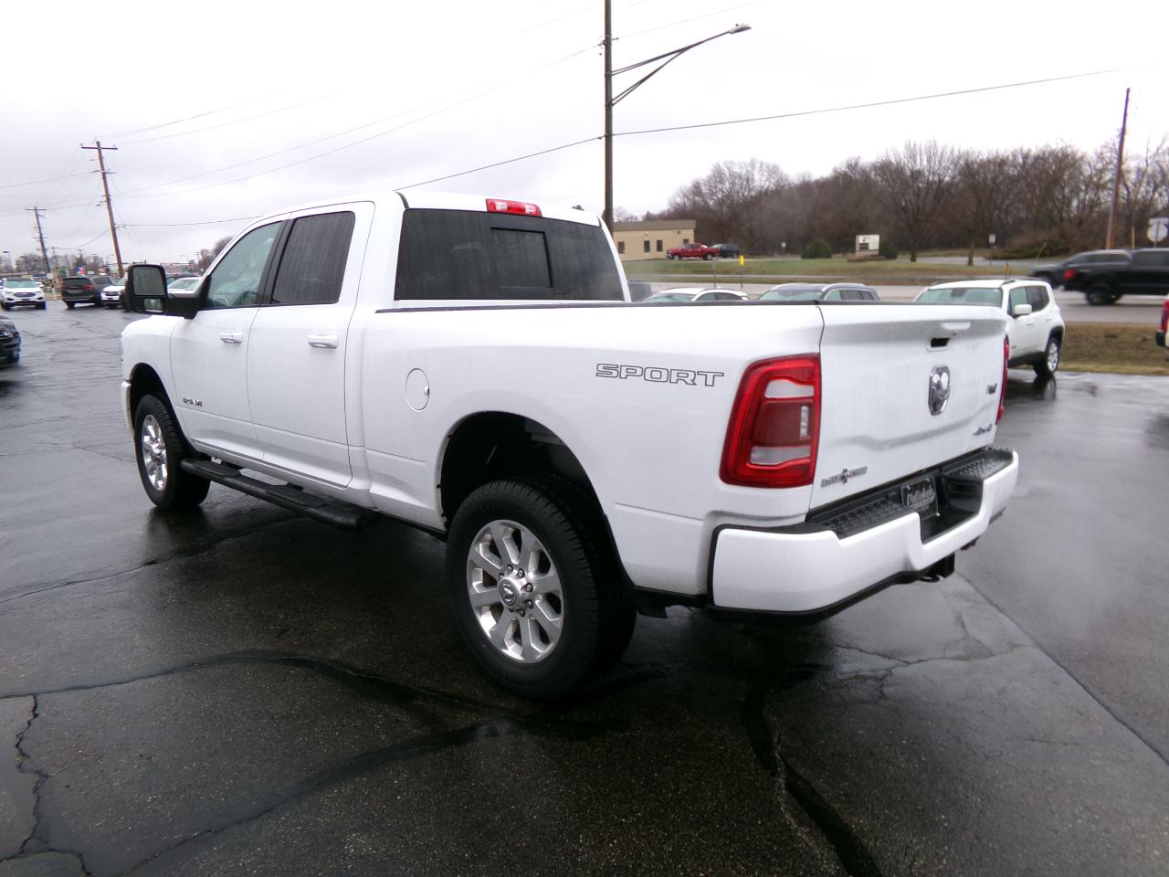 RAM 3500 Lone Star 4x4 Crew Cab 6'4" Box 2024