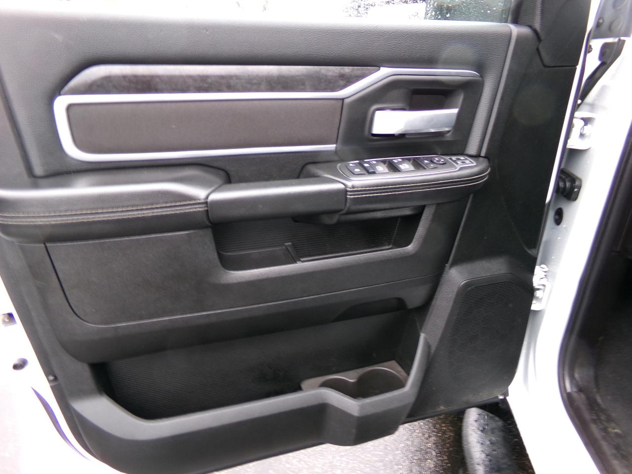 RAM 3500 Lone Star 4x4 Crew Cab 6'4" Box 2024