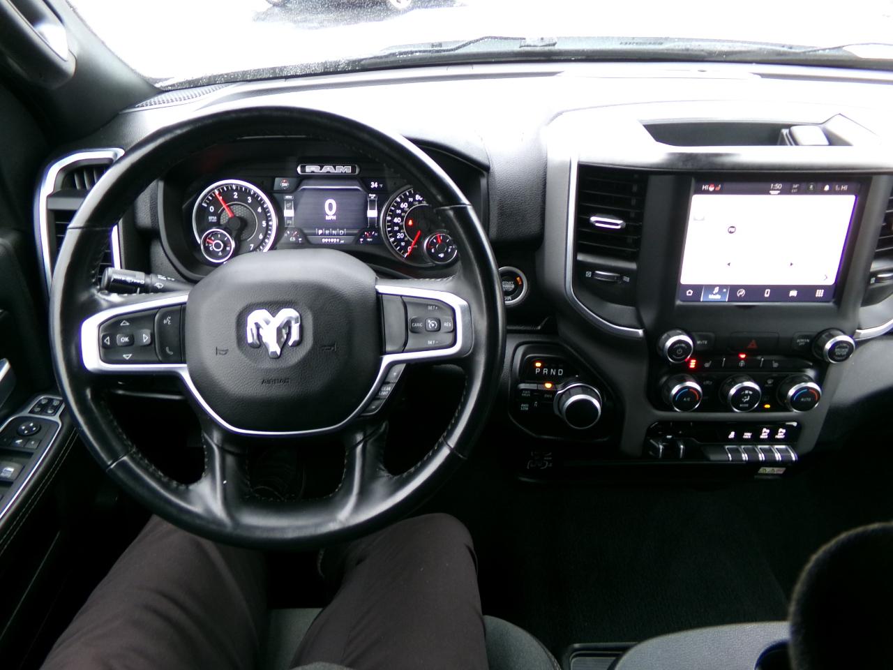 RAM 3500 Lone Star 4x4 Crew Cab 6'4" Box 2024