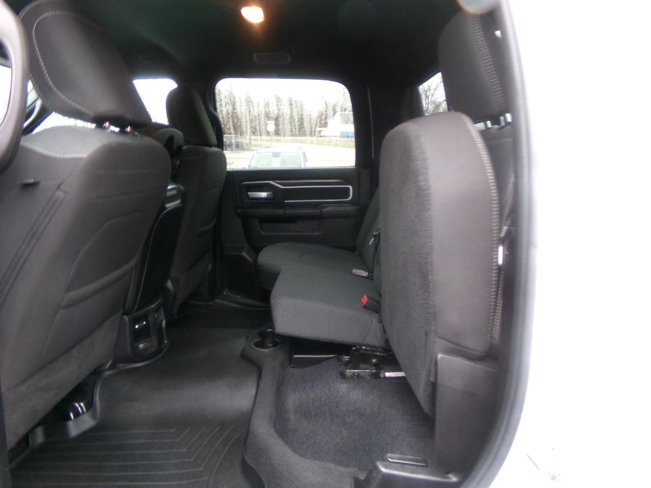 RAM 3500 Lone Star 4x4 Crew Cab 6'4" Box 2024