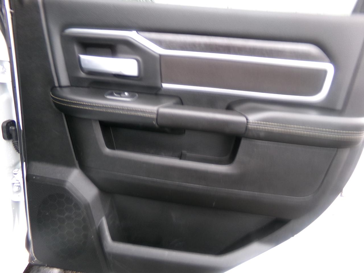 RAM 3500 Lone Star 4x4 Crew Cab 6'4" Box 2024