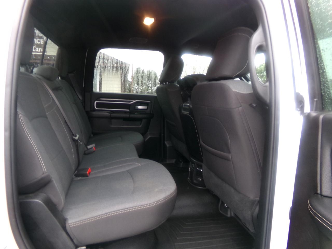 RAM 3500 Lone Star 4x4 Crew Cab 6'4" Box 2024