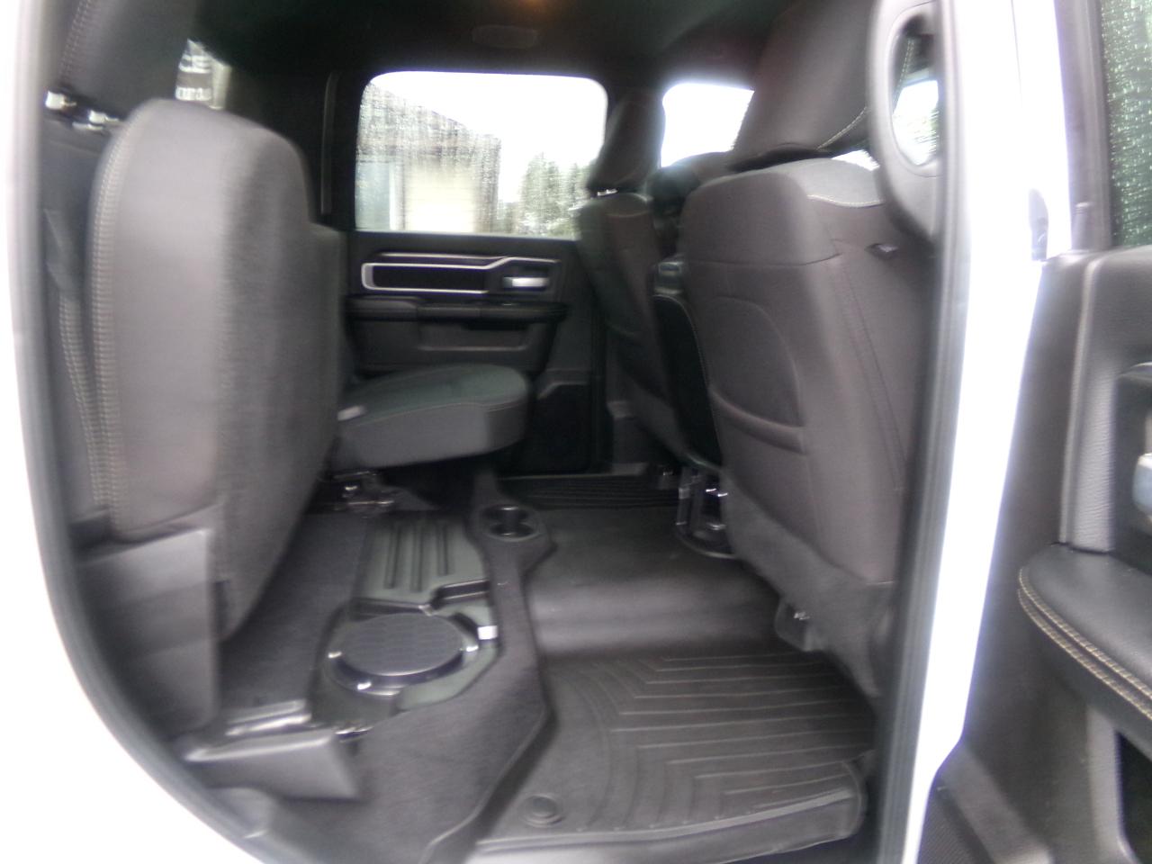 RAM 3500 Lone Star 4x4 Crew Cab 6'4" Box 2024