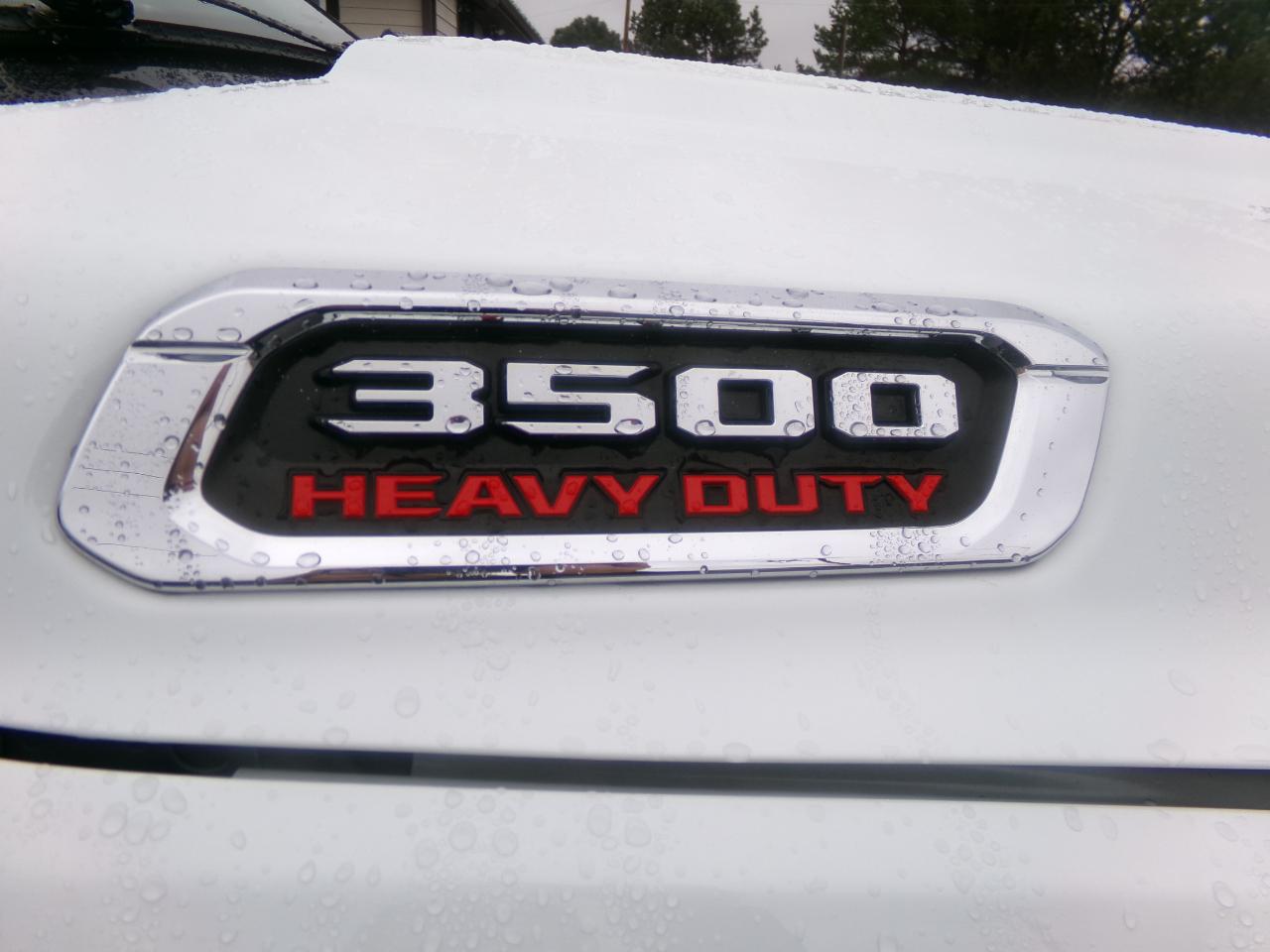 RAM 3500 Lone Star 4x4 Crew Cab 6'4" Box 2024