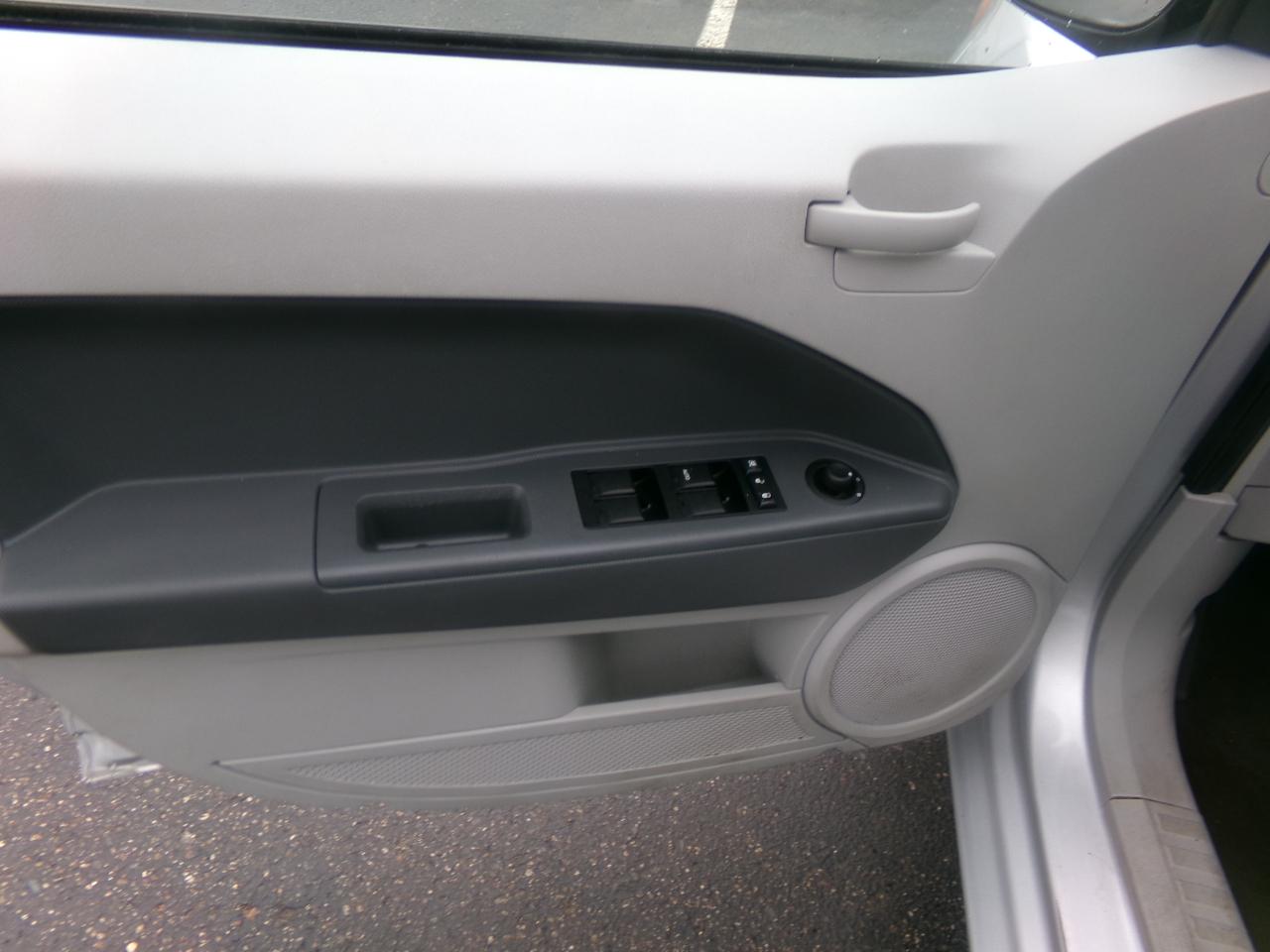 Dodge Caliber 4dr HB FWD 2007