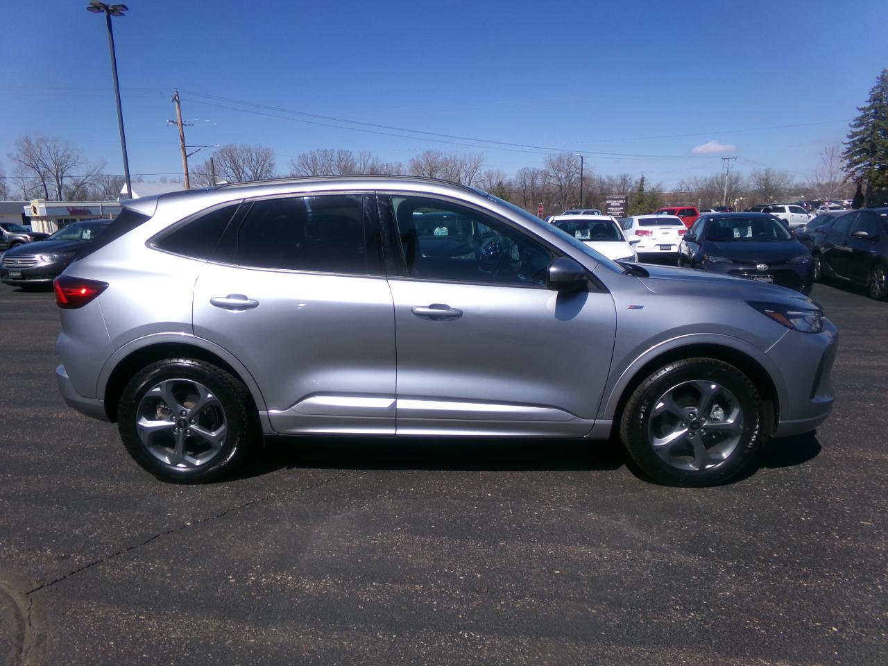 Ford Escape ST-Line Hybrid 2024