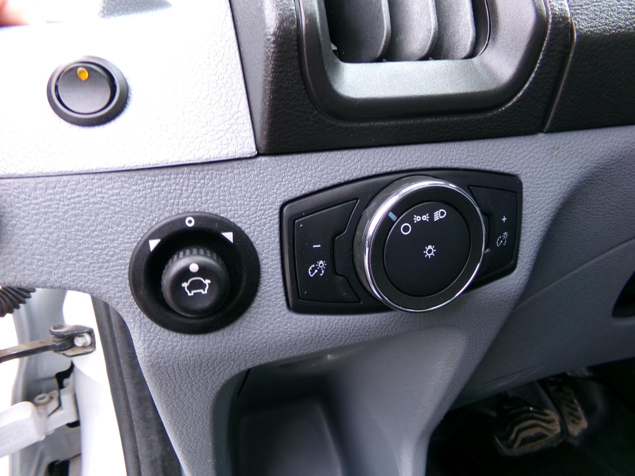 Ford Transit Van T-150 130" Low Rf 8600 GVWR Swing-Out RH Dr 2019