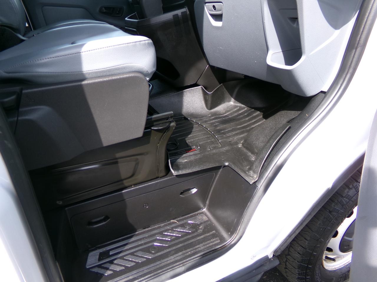 Ford Transit Van T-150 130" Low Rf 8600 GVWR Swing-Out RH Dr 2019