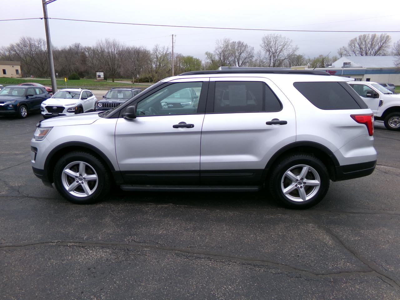 Ford Explorer Base 4WD 2019