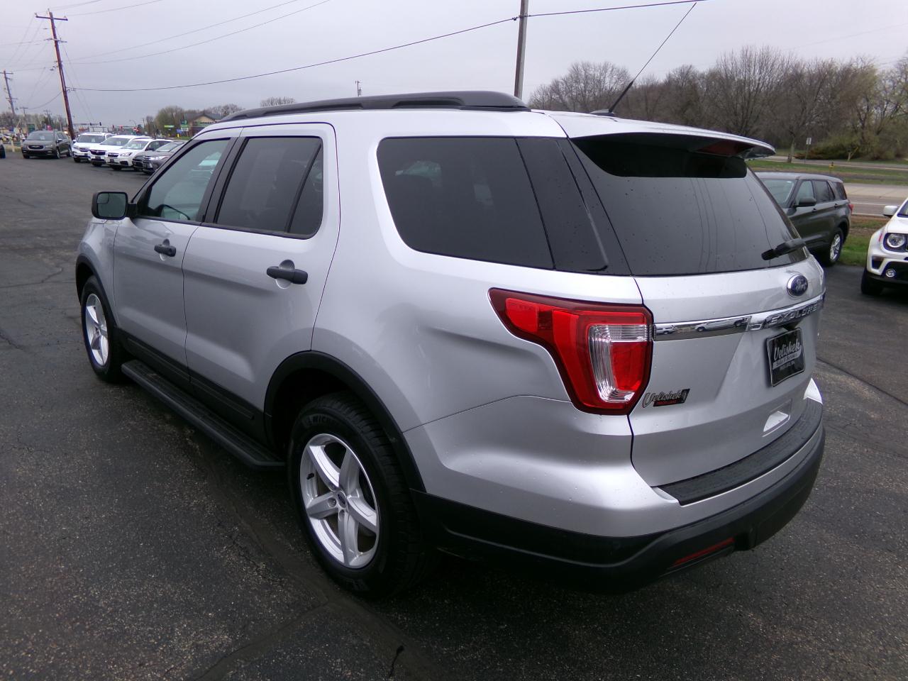 Ford Explorer Base 4WD 2019