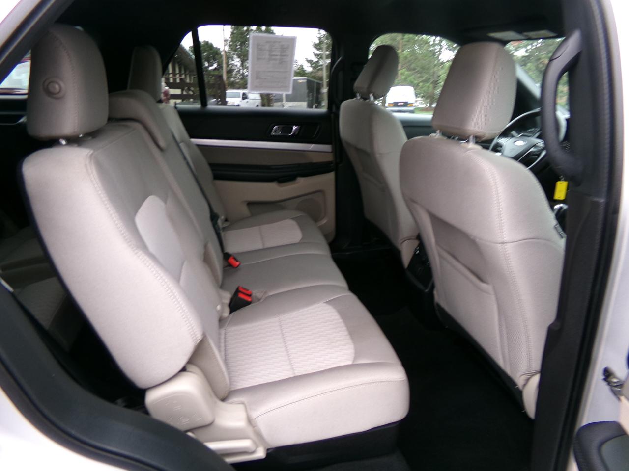 Ford Explorer Base 4WD 2019