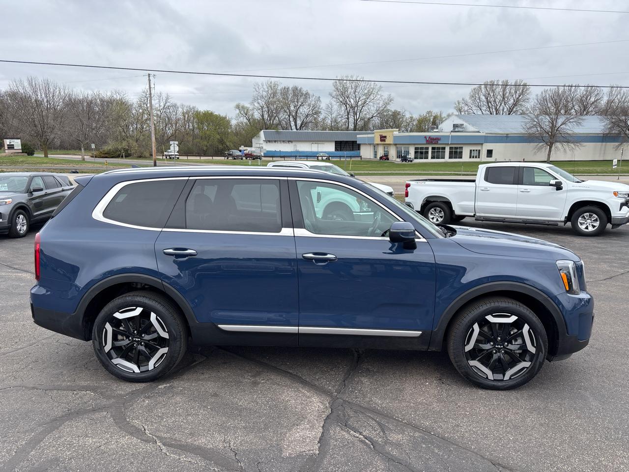 Kia Telluride S AWD 2025