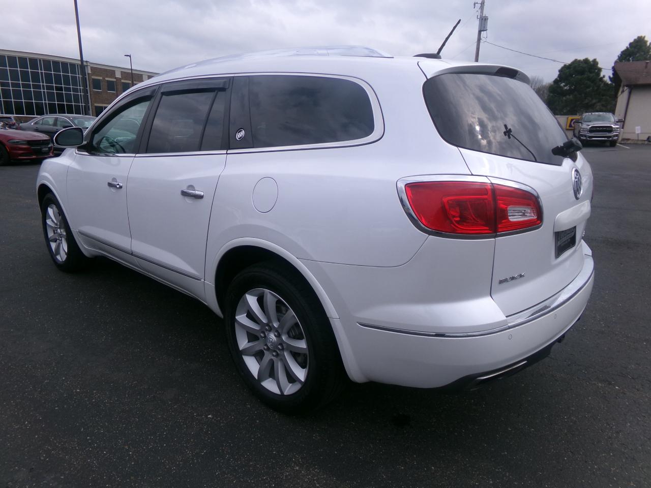 Buick Enclave AWD 4dr Premium 2016
