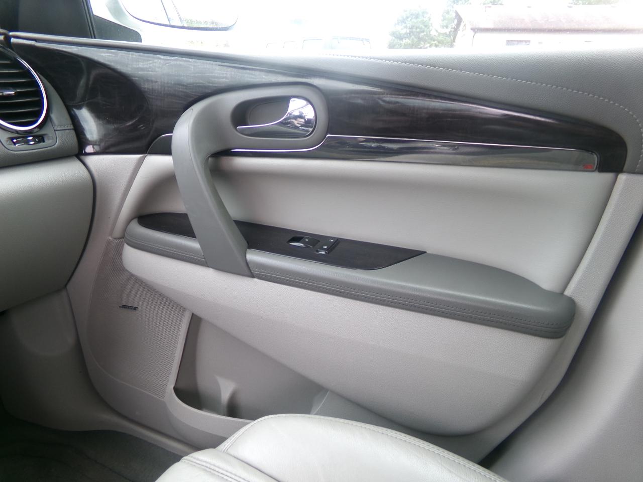 Buick Enclave AWD 4dr Premium 2016