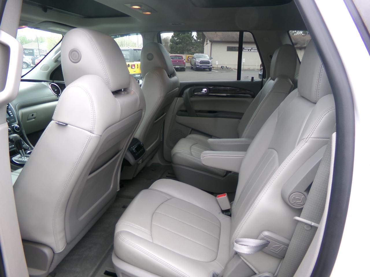 Buick Enclave AWD 4dr Premium 2016