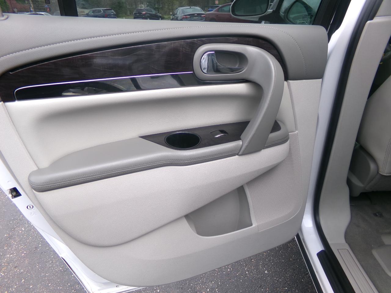 Buick Enclave AWD 4dr Premium 2016