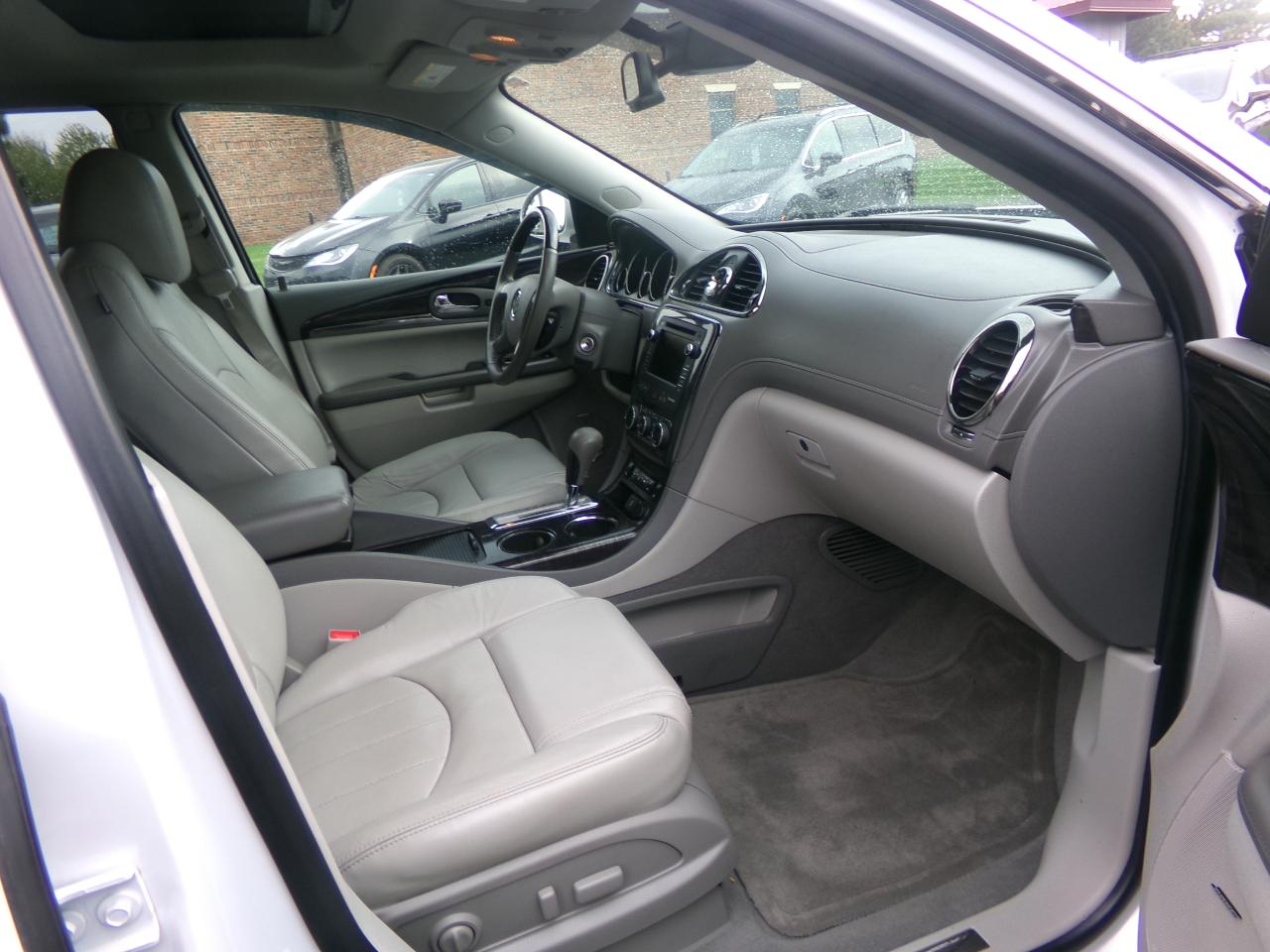 Buick Enclave AWD 4dr Premium 2016