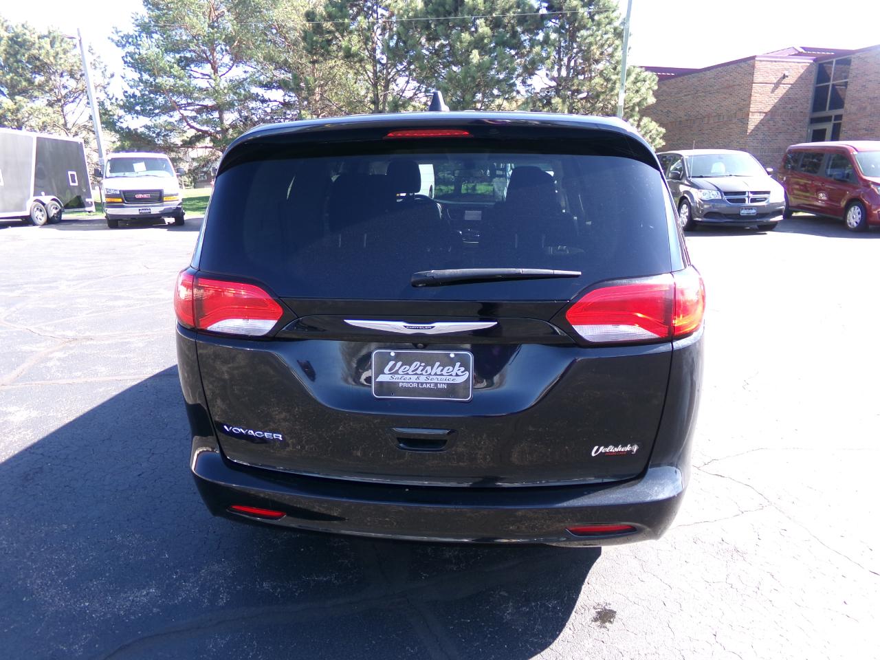 Chrysler Voyager LX FWD 2022