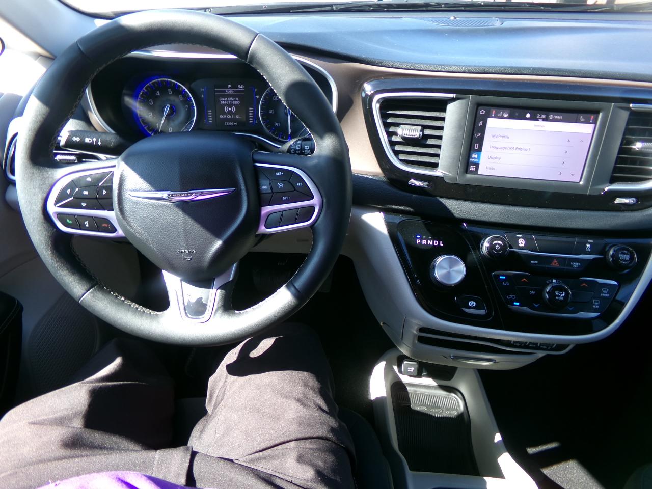 Chrysler Voyager LX FWD 2022