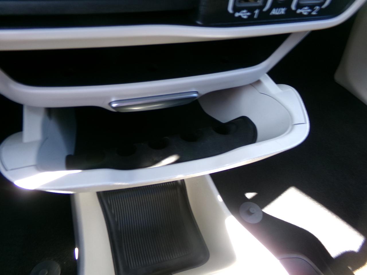 Chrysler Voyager LX FWD 2022