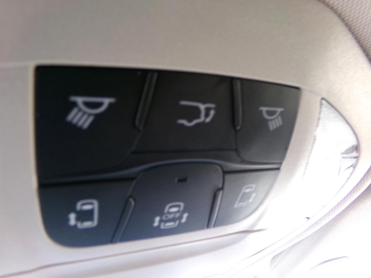 Chrysler Voyager LX FWD 2022