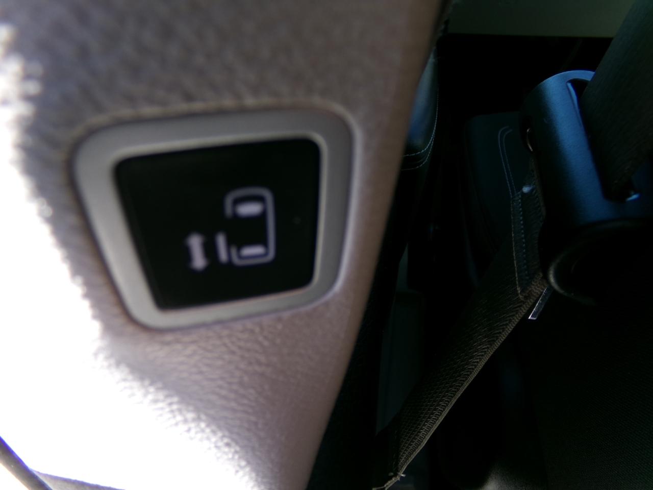 Chrysler Voyager LX FWD 2022