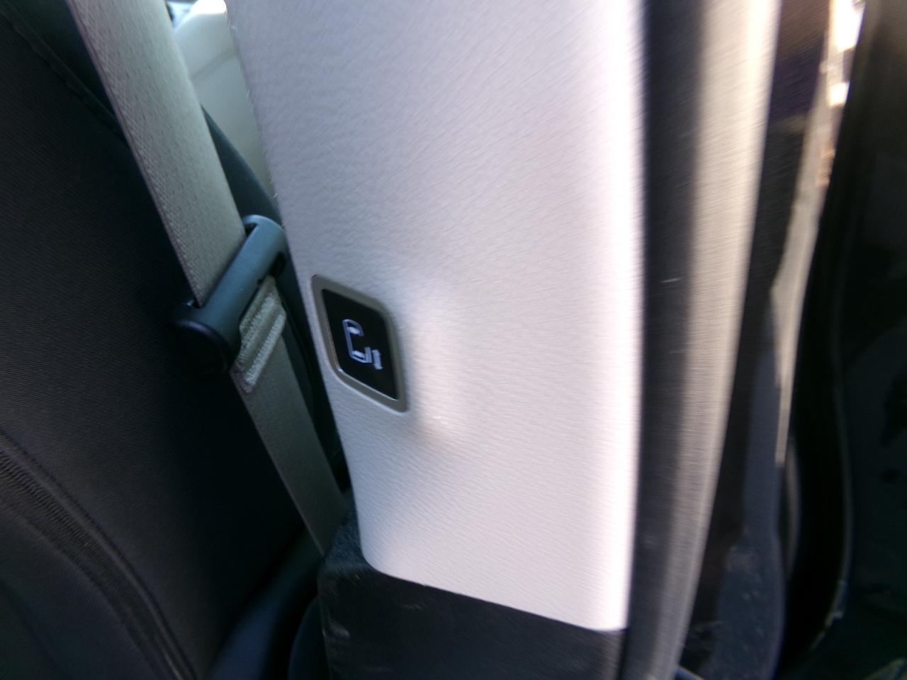 Chrysler Voyager LX FWD 2022