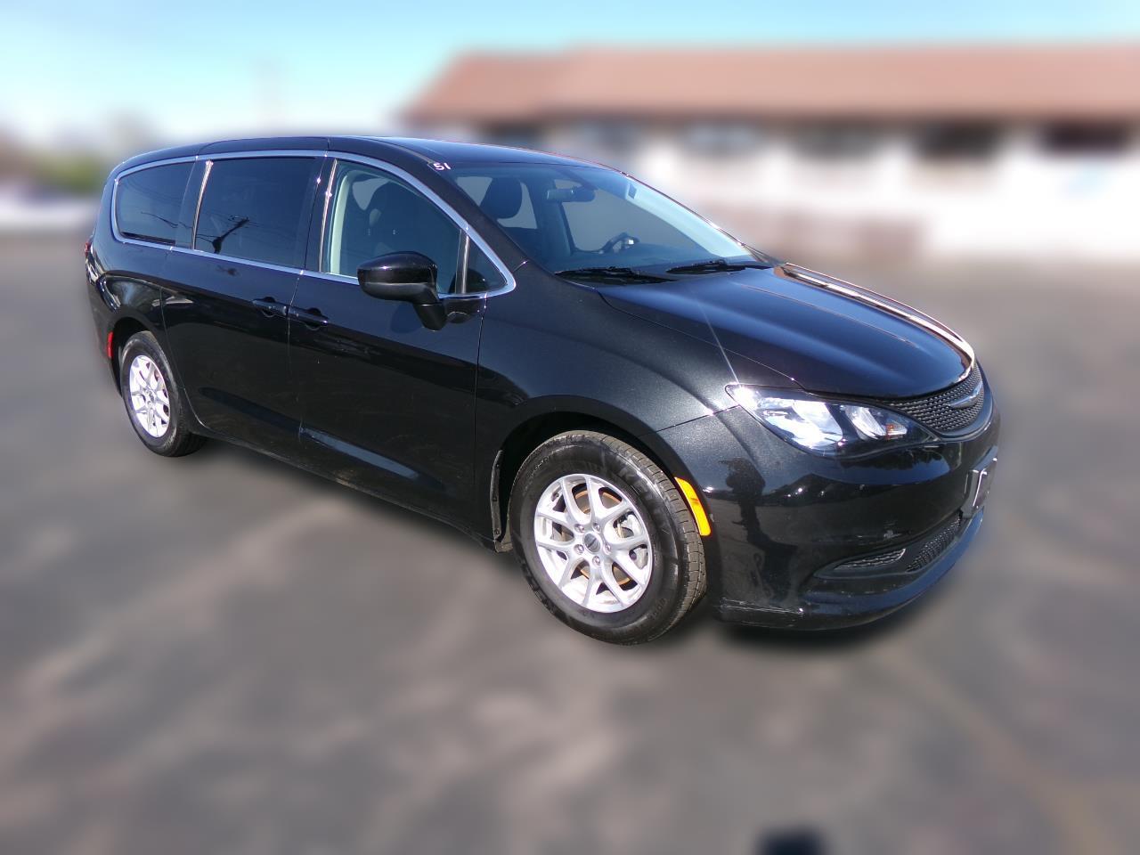 2022 Chrysler Voyager LX FWD