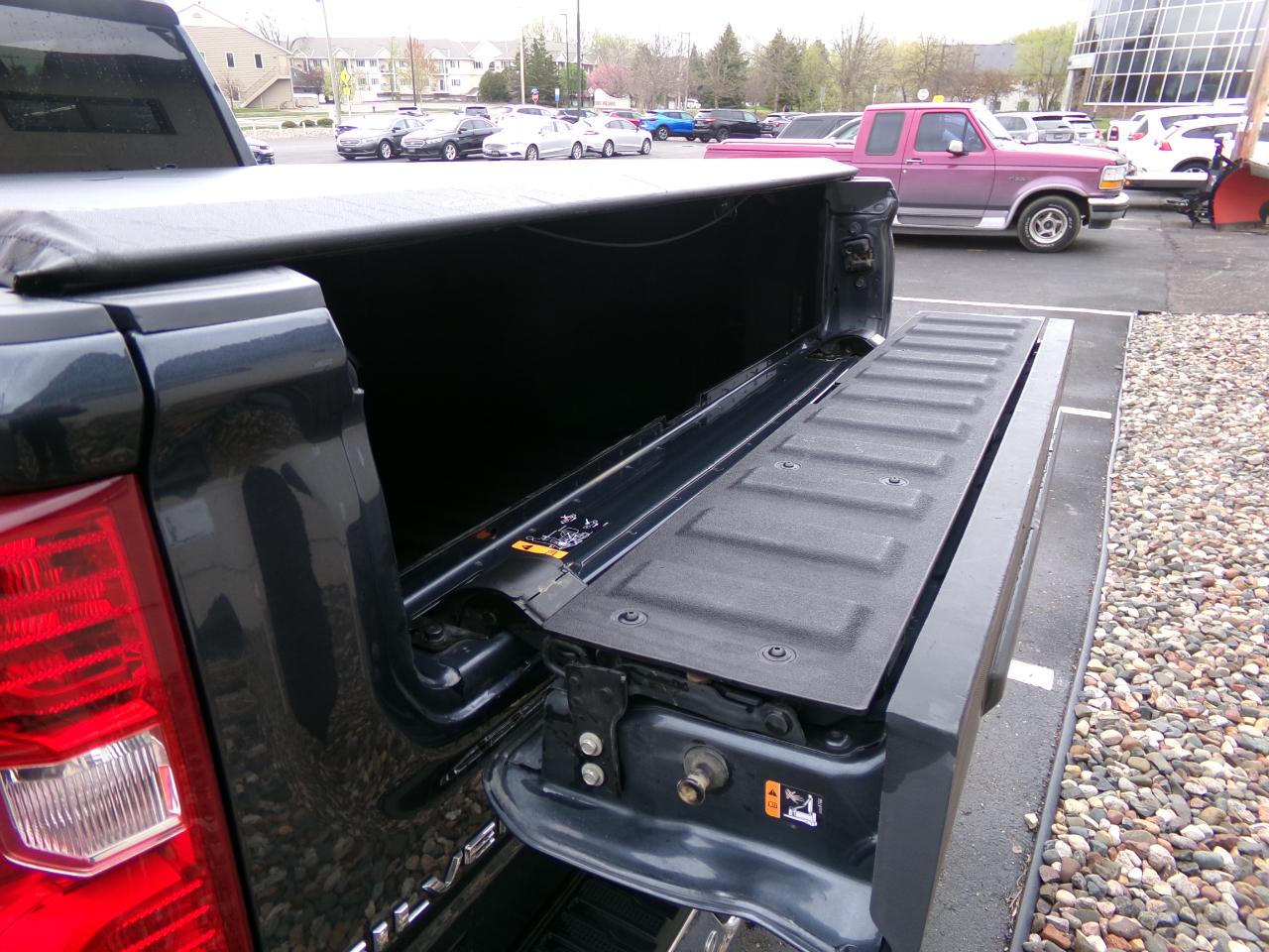 Chevrolet Silverado 1500 4WD Crew Cab 147" LT w/1LT 2021