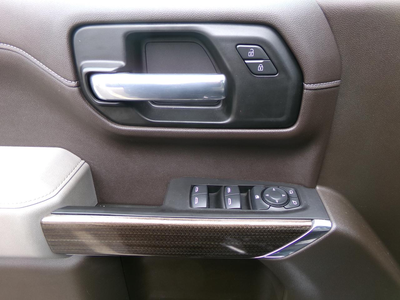 Chevrolet Silverado 1500 4WD Crew Cab 147" LT w/1LT 2021