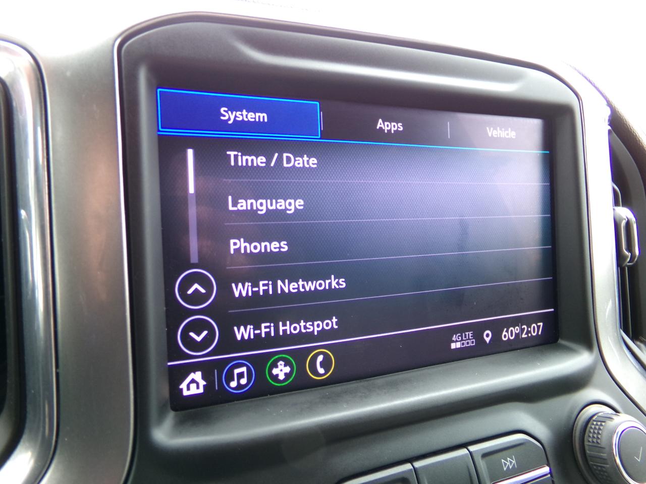 Chevrolet Silverado 1500 4WD Crew Cab 147" LT w/1LT 2021