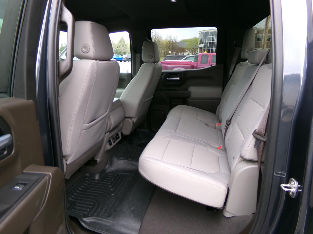 Chevrolet Silverado 1500 4WD Crew Cab 147" LT w/1LT 2021