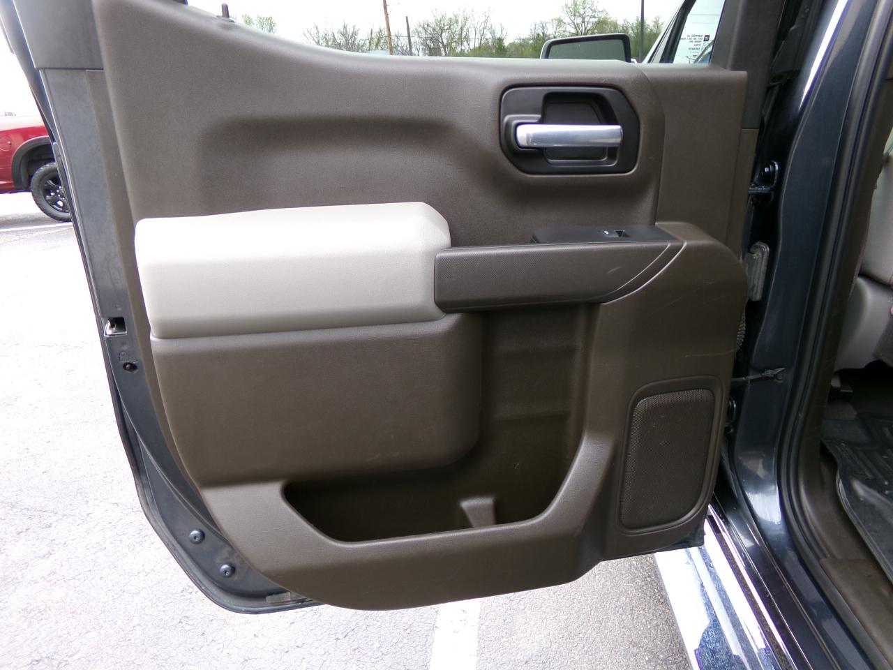 Chevrolet Silverado 1500 4WD Crew Cab 147" LT w/1LT 2021