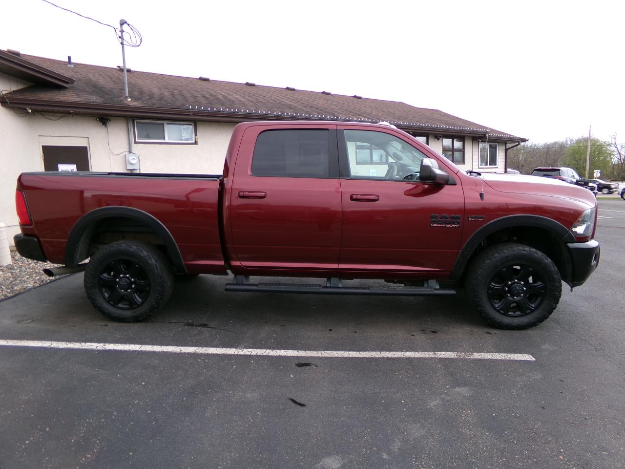 RAM 3500 Big Horn 4x4 Crew Cab 6'4" Box 2017