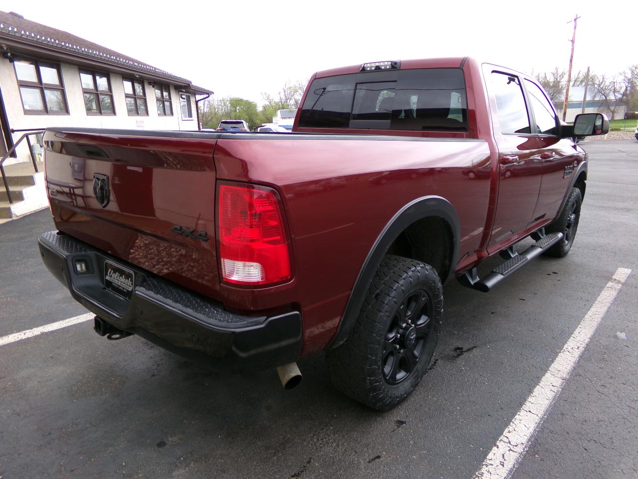 RAM 3500 Big Horn 4x4 Crew Cab 6'4" Box 2017