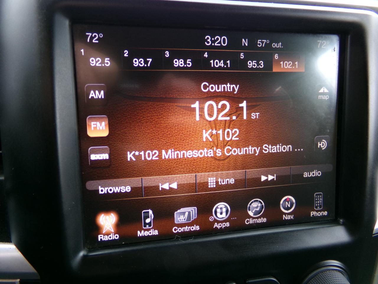 RAM 3500 Big Horn 4x4 Crew Cab 6'4" Box 2017