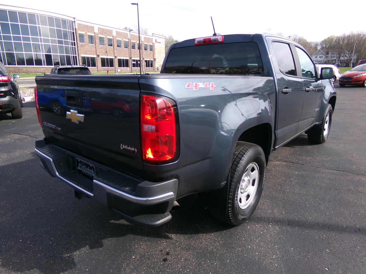 Chevrolet Colorado 4WD Crew Cab WT 2019