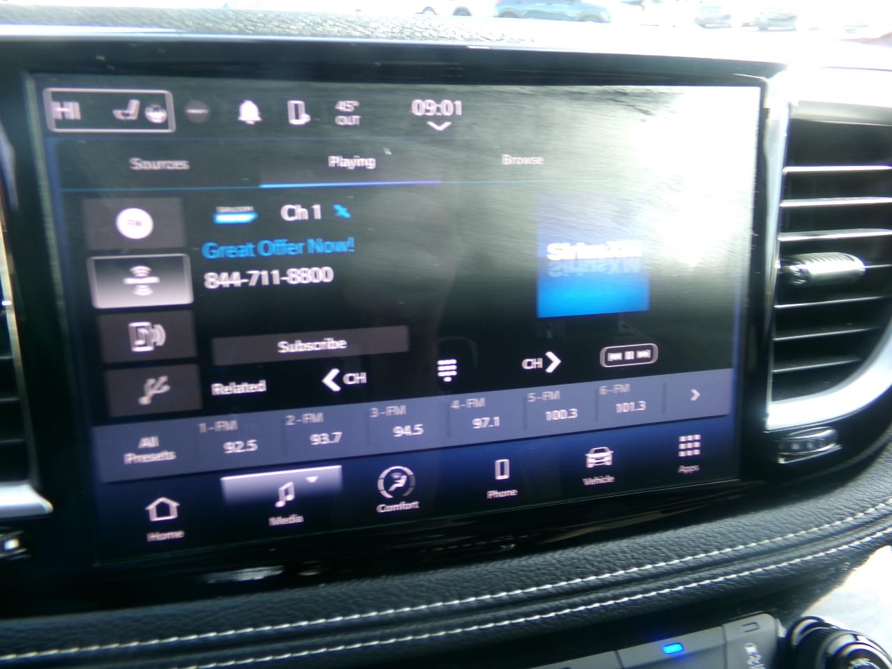 Chrysler Pacifica Touring FWD 2023