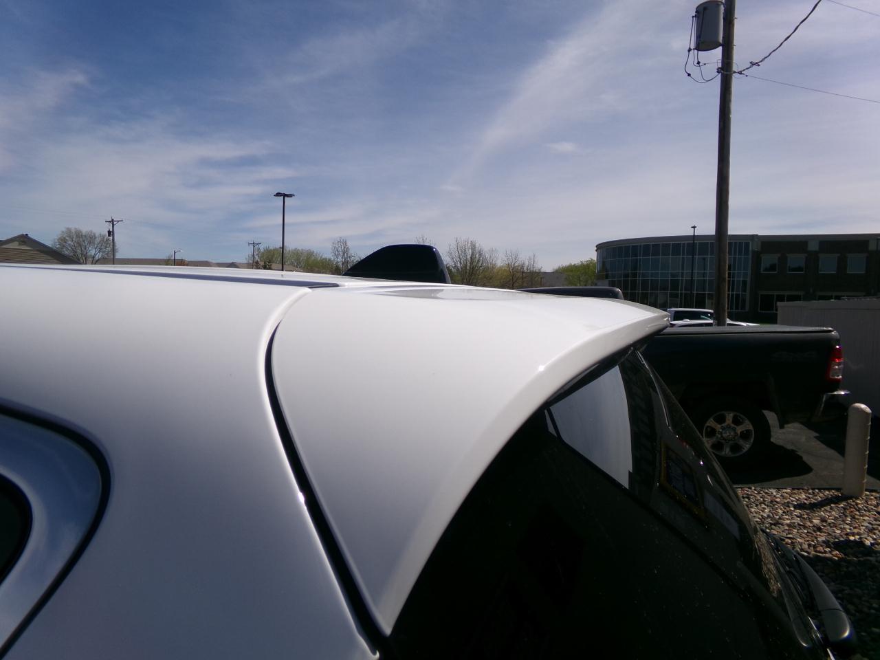 Chrysler Pacifica Touring FWD 2023