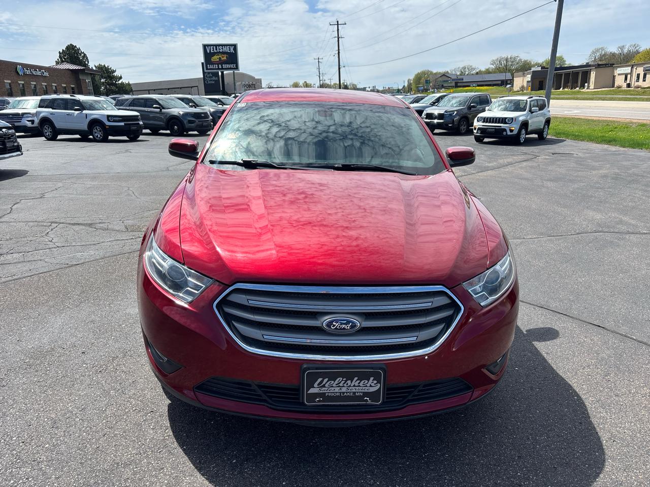 Ford Taurus SEL FWD 2018