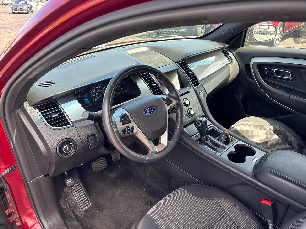 Ford Taurus SEL FWD 2018