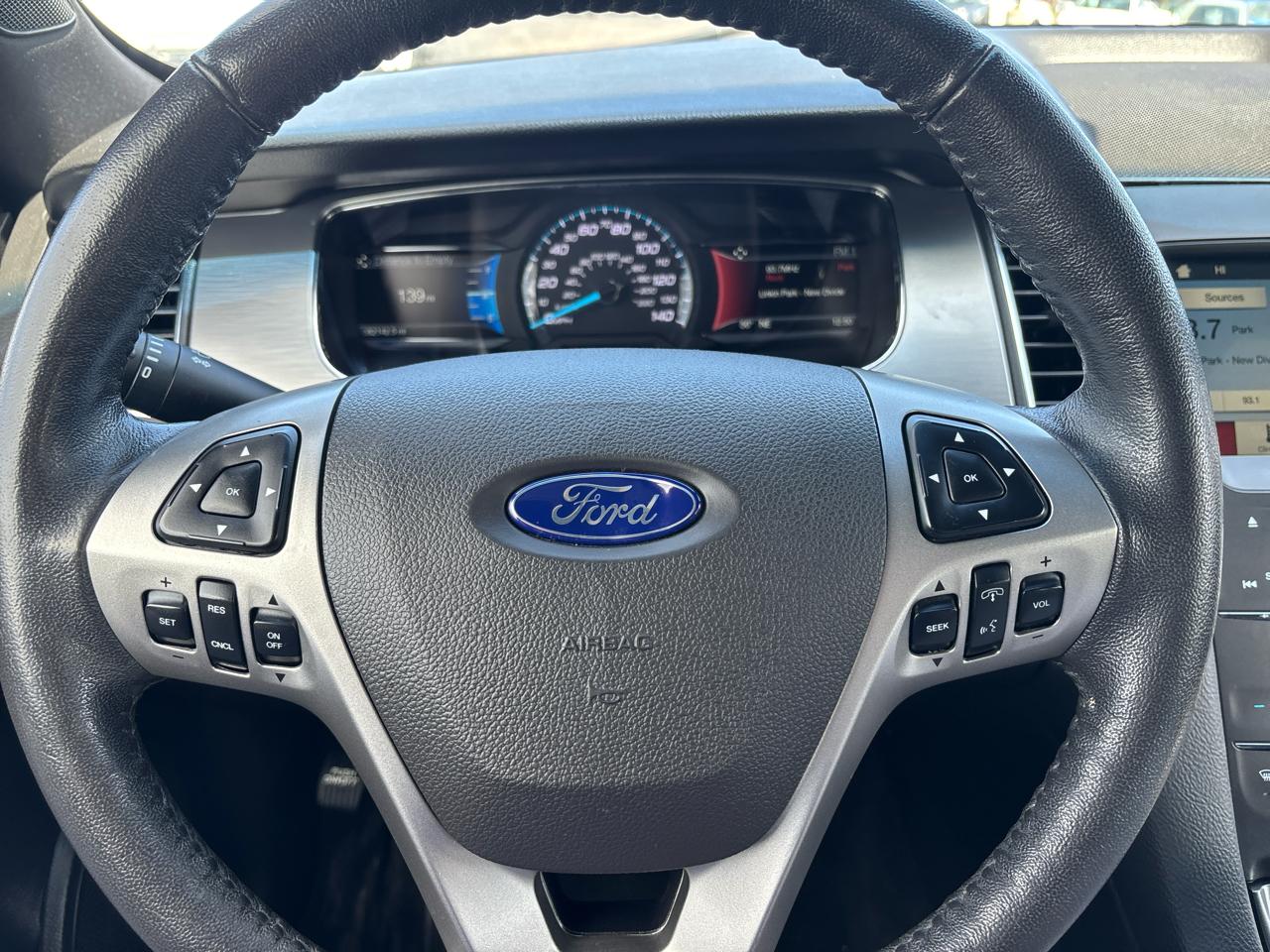 Ford Taurus SEL FWD 2018