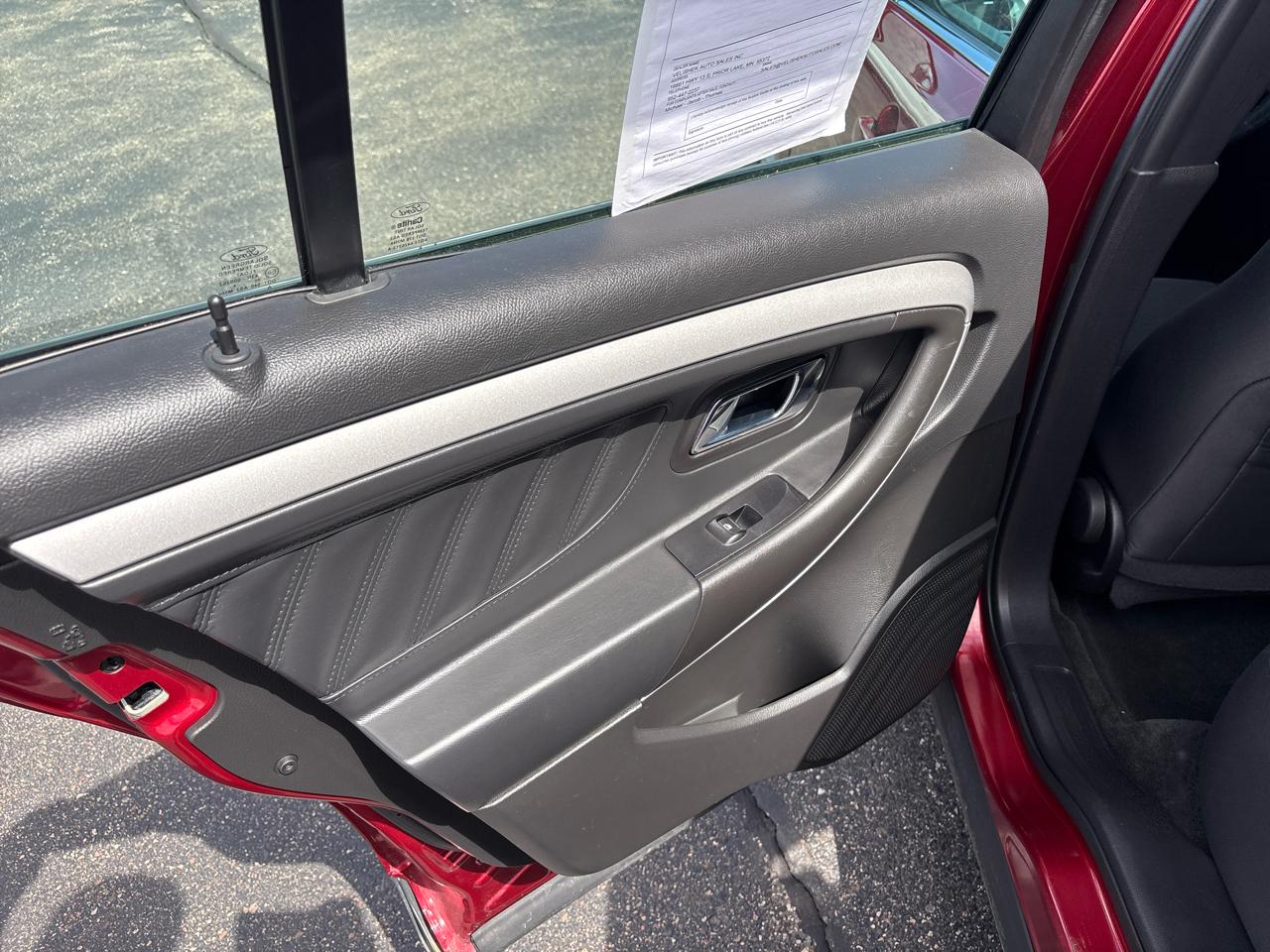 Ford Taurus SEL FWD 2018